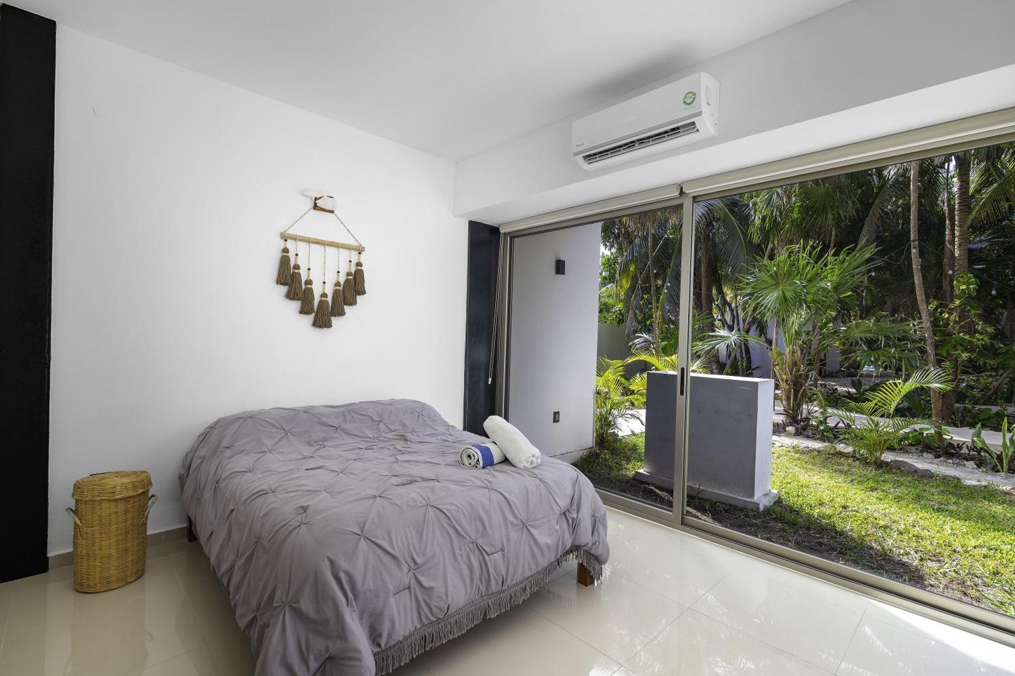 Angelina 28 Beachfront And Family Apartments - Modern And Relaxing Long Stays - 20 Min From Cancun Airport Puerto Morelos Zewnętrze zdjęcie