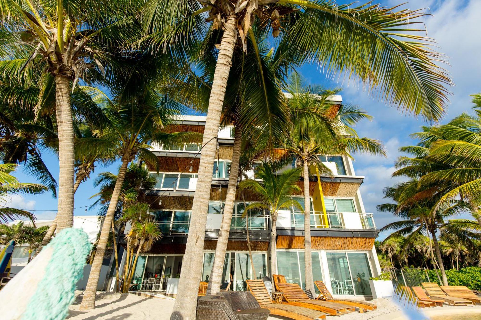 Angelina 28 Beachfront And Family Apartments - Modern And Relaxing Long Stays - 20 Min From Cancun Airport Puerto Morelos Zewnętrze zdjęcie